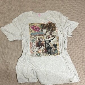 Arrow Gray Graphic Short Sleeve Tee